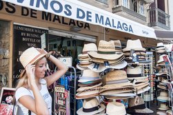 Sprachschüler beim Shoppen in Málaga