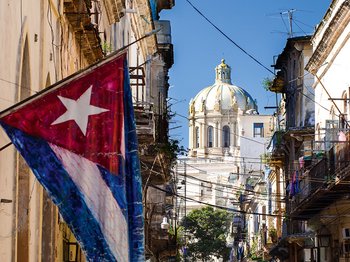Blick durch die Straßen von Havanna