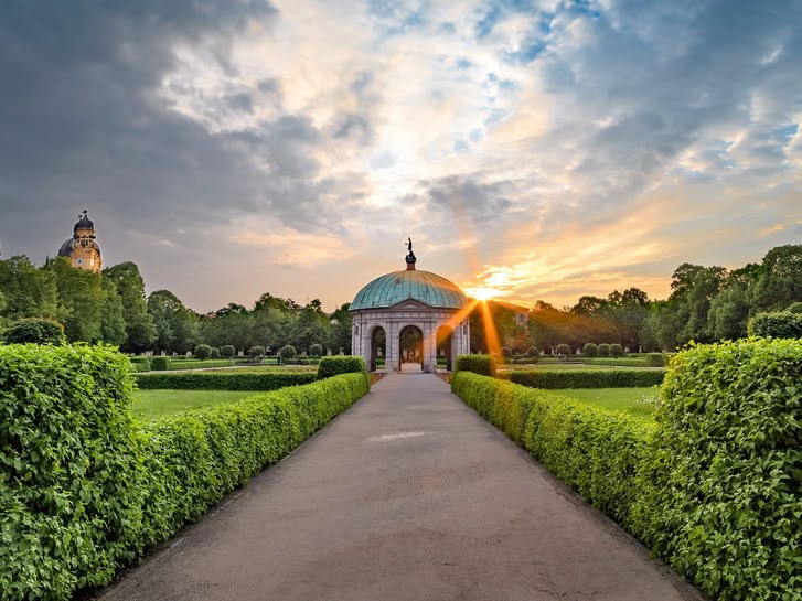Sunrise over the Diana Temple in the Hofgarten, a historic garden in Munich, Germany.