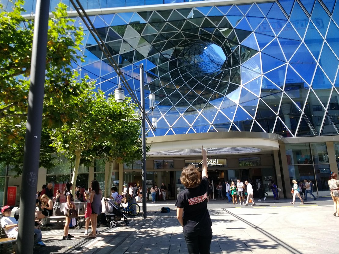 Die MyZeil ist das Herzstück der Einkaufsmeile in Frankfurt