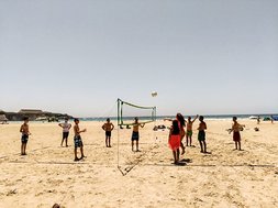 Beachvolleyball am Strand in Málaga