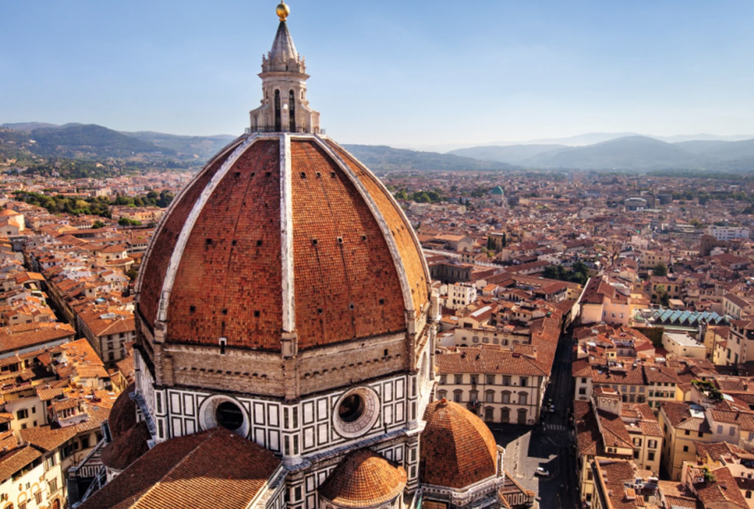 Das Bild zeigt Florenz von oben. Der Blick allein ist ein Florenz Highlight für sich.