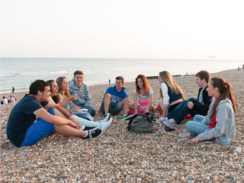 Lernen am Strand in Eastbourne