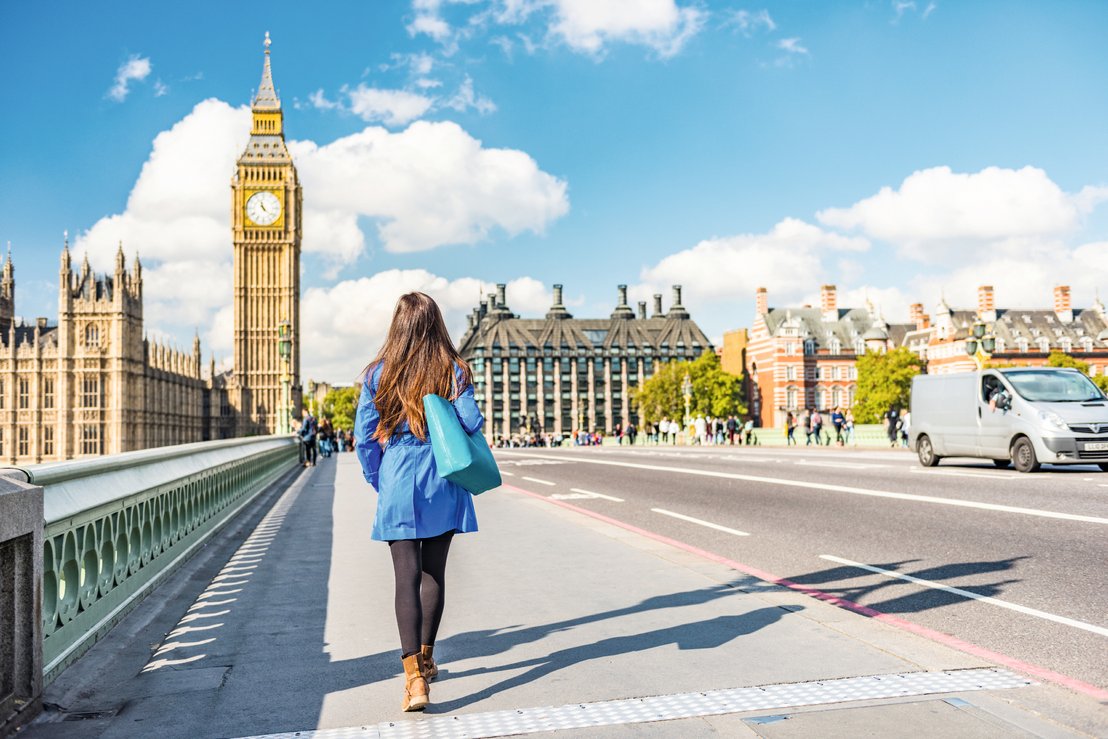 In England kannst du besten britisches Englisch lernen. Überzeuge direkt zum Start mit den hier gelernten englischen Idiomen.