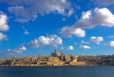 Malta aus dem Meer siehst auch wunderbar aus. Vielleicht wird Malta ja deine neue Heimat während deines Ruhestands?
