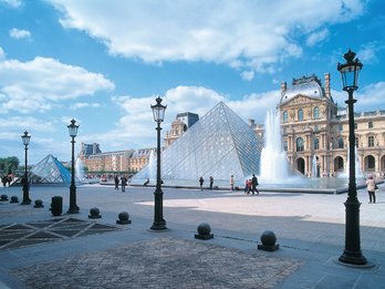 Das Louvre in Paris