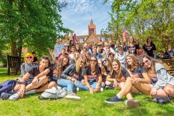 u20 Programm im St. Margaret's College